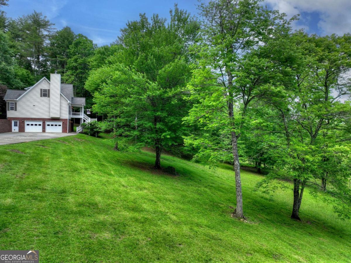 94 Old Place DR