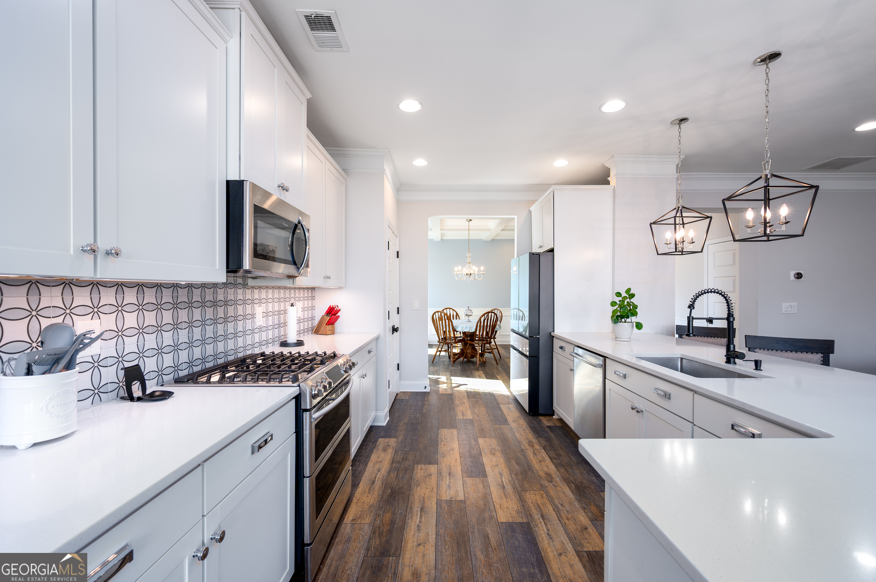 Monroe, Georgia 30656, United States, 3 Bedrooms Bedrooms, ,3 BathroomsBathrooms,Residential,Pending,80681