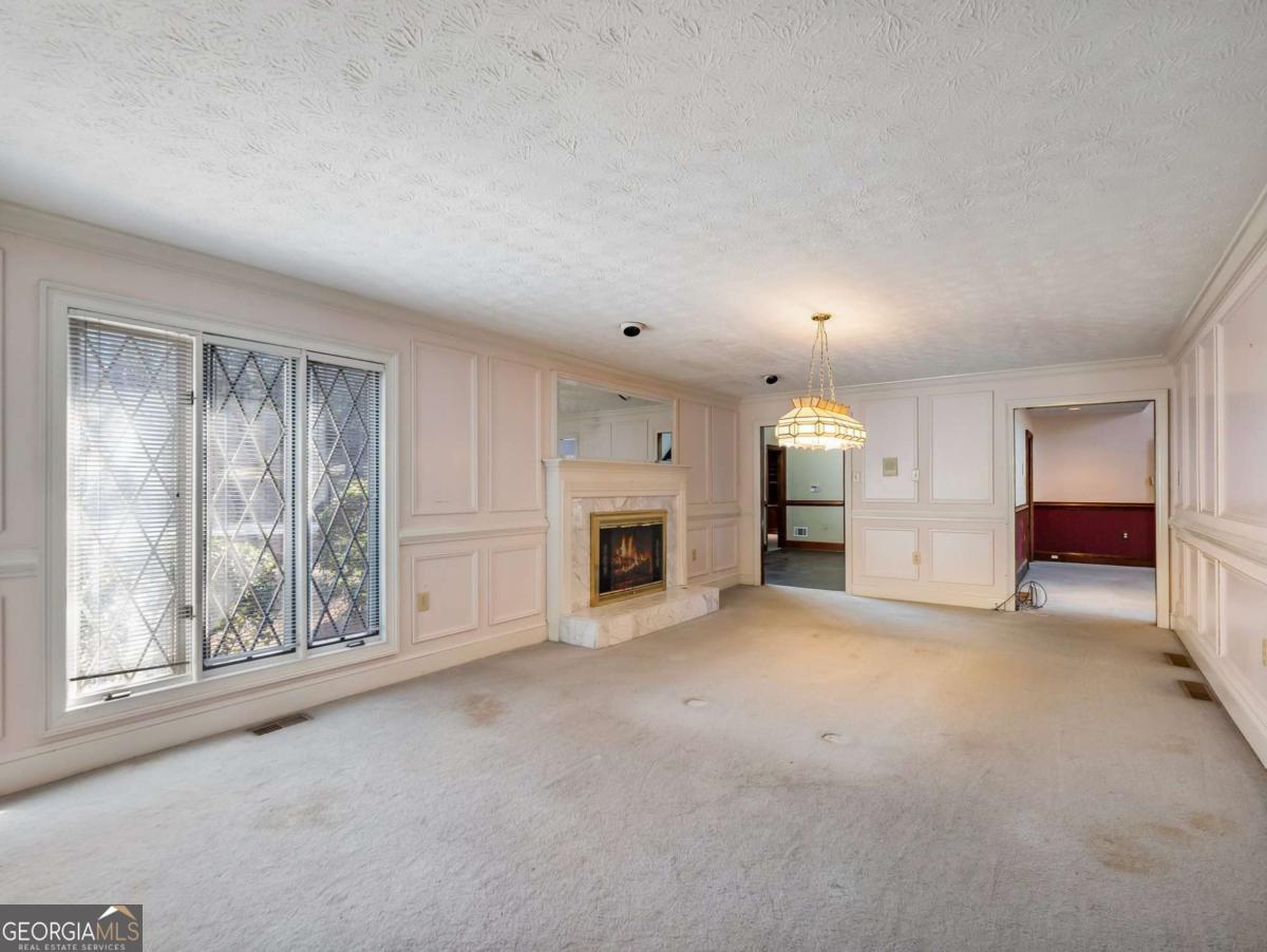 2402 Highway 138 SW