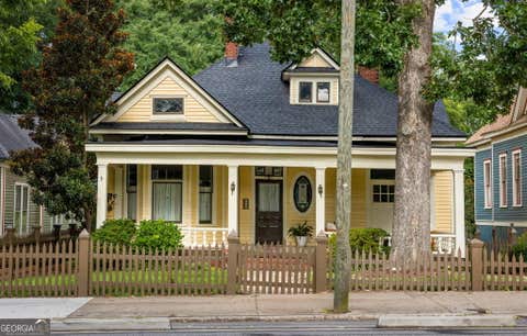 Photo of 381 Cherokee Avenue SE, Atlanta, GA 30312 (MLS # 10820301)