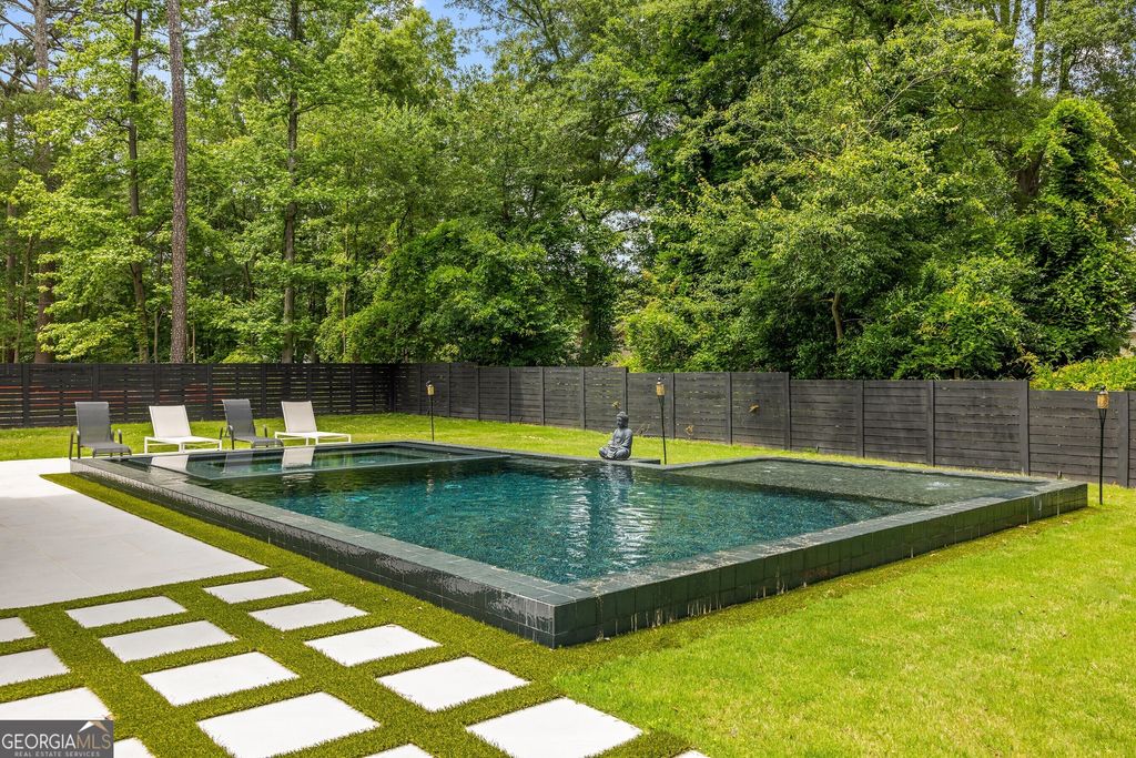 Photo of 185 Pebble Trail, Alpharetta, GA 30009 (MLS # 10650933)