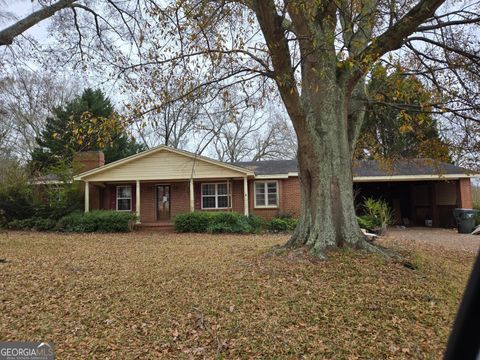 A home in Thomaston