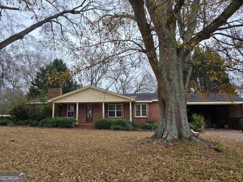 A home in Thomaston