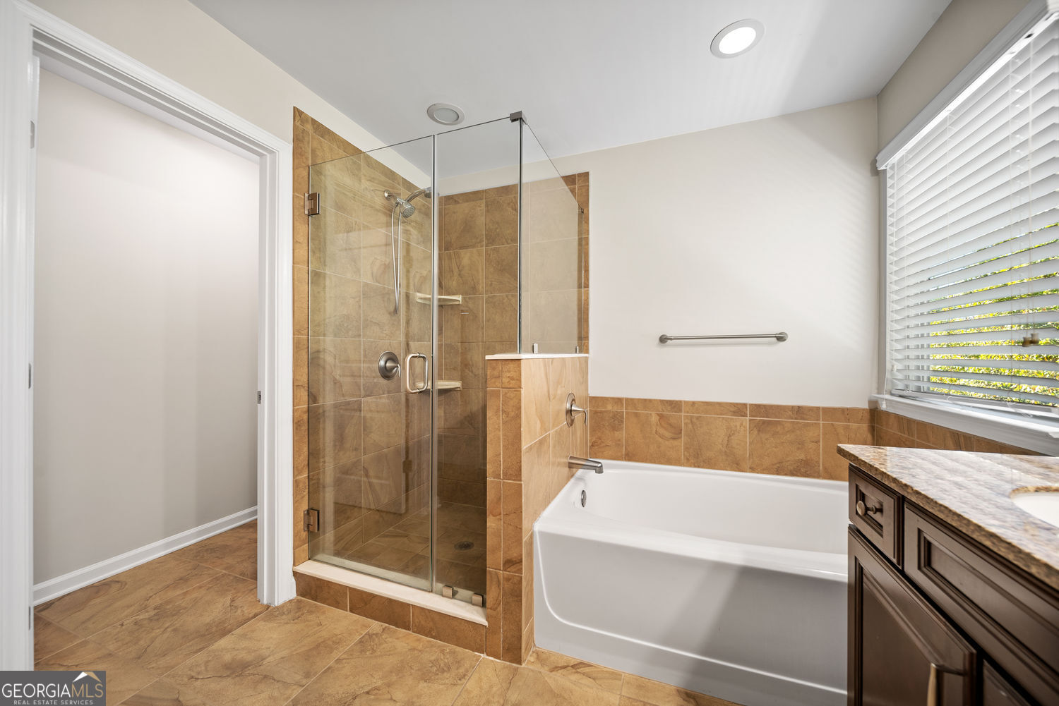 LENOX OVERLOOK - Residential