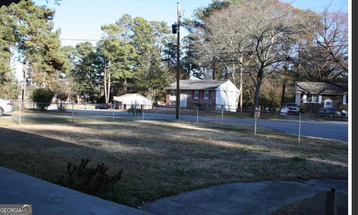 6649 Wealthy CT
