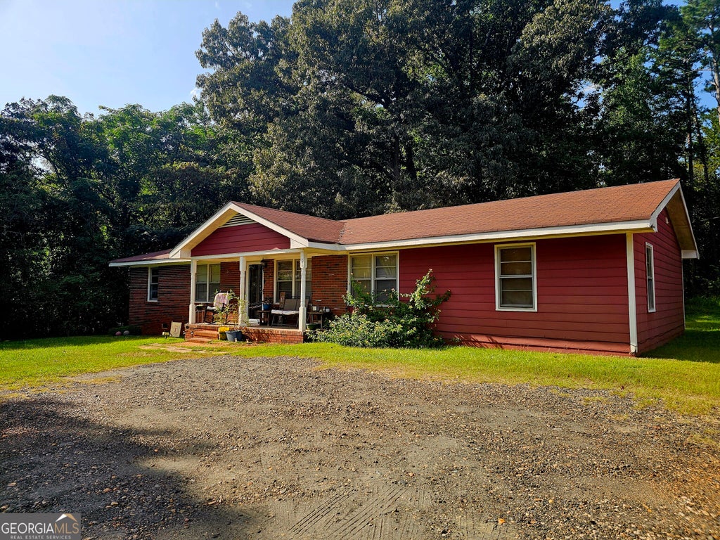Photo of 11401 GA Highway 34, Franklin, GA 30217 (MLS # 10828741)