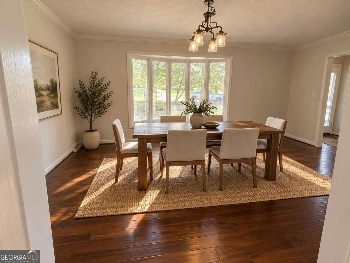 306 Pheasant RUN SE