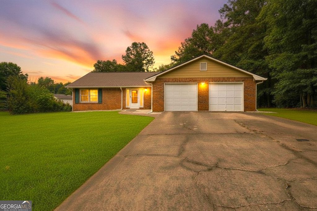 Photo of 1738 Sherry Lane, Jonesboro, GA 30236 (MLS # 10769136)