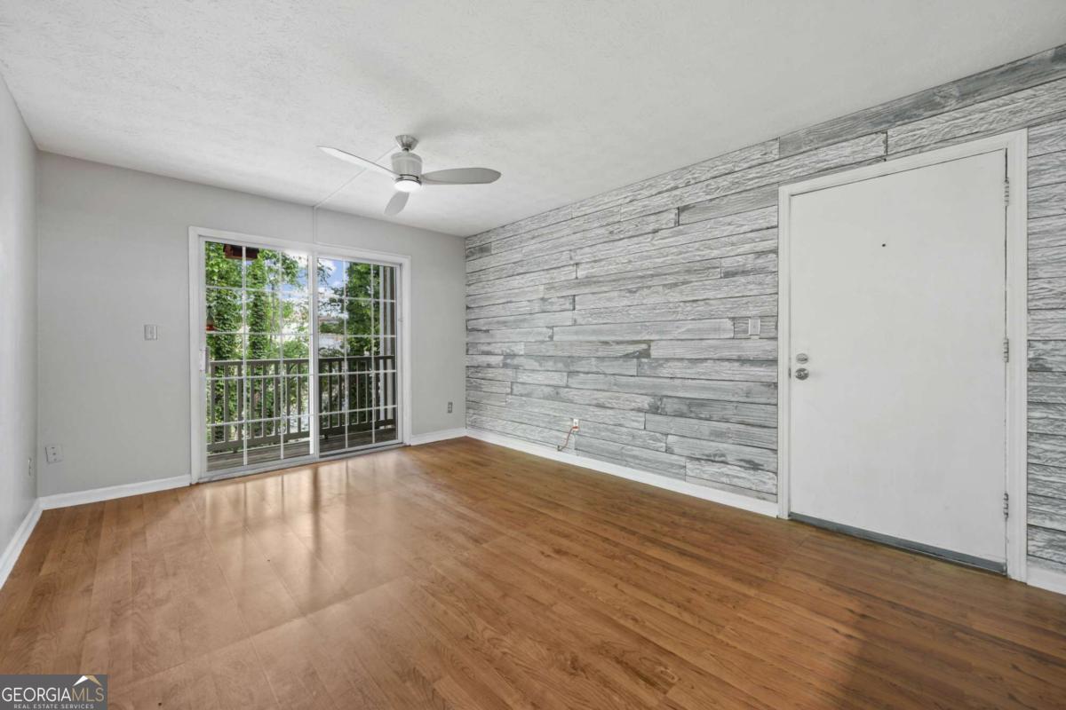 3120 Seven Pines CT 205