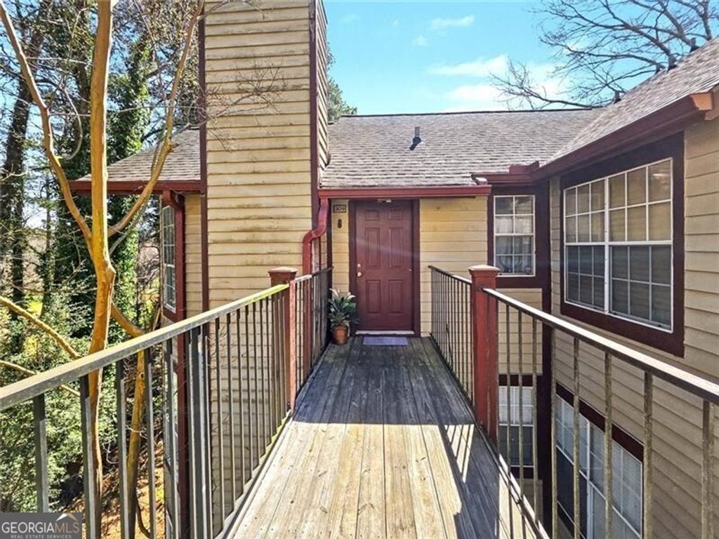 Photo of 309 Hawkstone Way, Alpharetta, GA 30022 (MLS # 10711286)