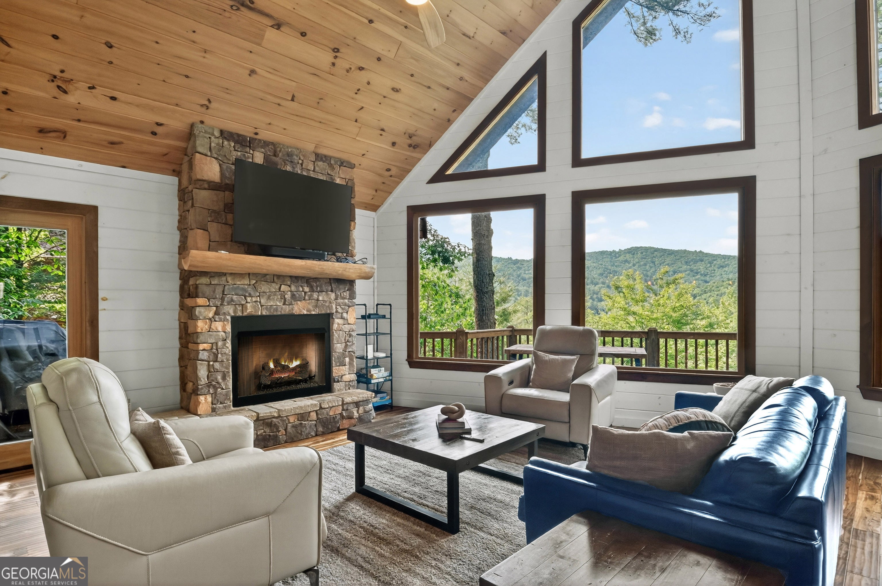 255 Indian Ridge RD