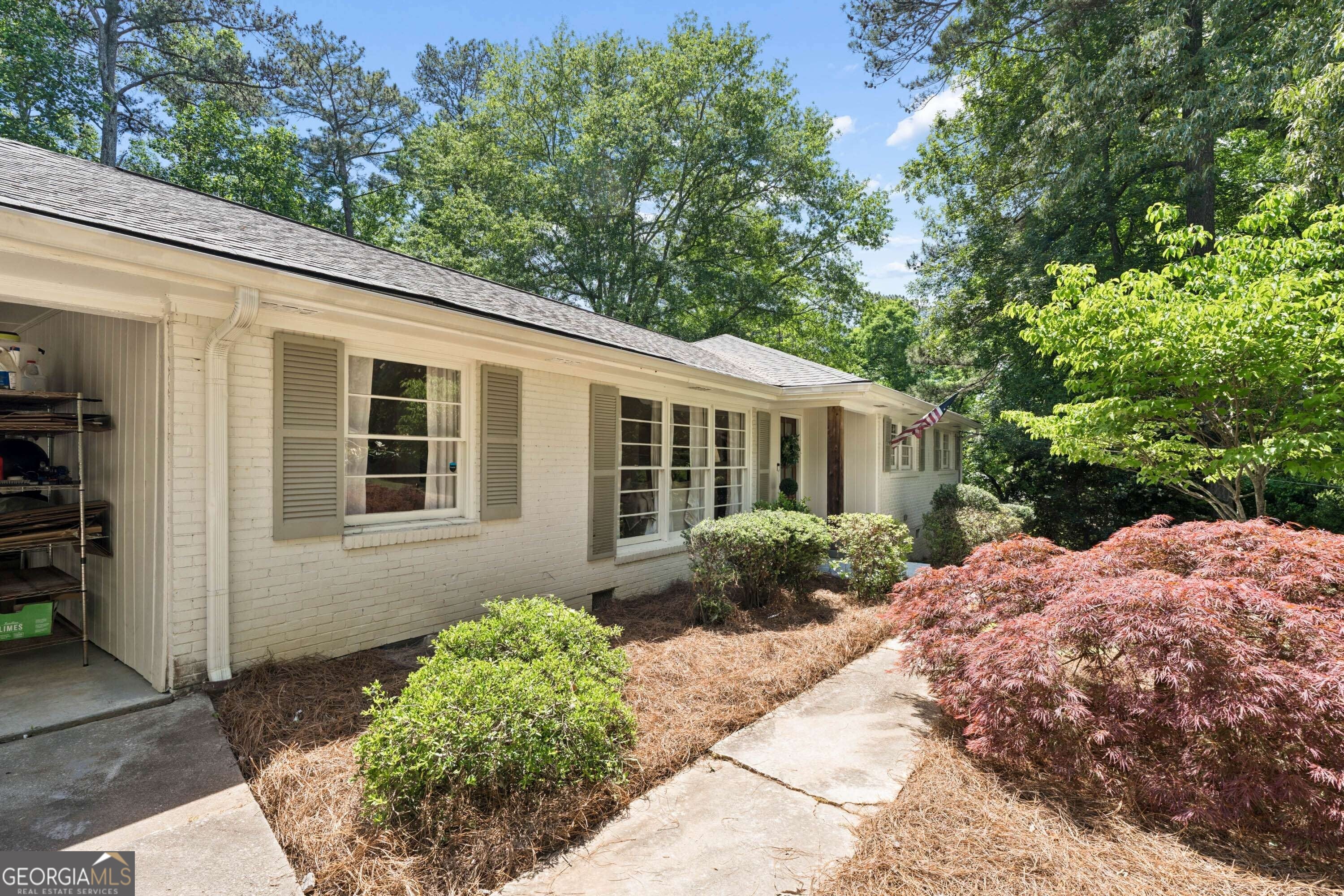 555 High Brook DR