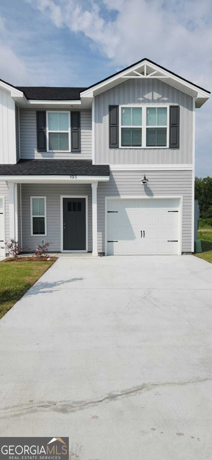 Heritage Pointe townhomes in Hinesville! Located on the edge of Hinesville close to new restaurants & Publix Super Market shopping! Quick commute to Ft. Stewart, Hwy 17 & I-95! Charming end-unit townhome with 3-bedroom, 2.5-bath. Granite counters throughout! Open living space on the first floor with access to the 1-car garage, as well as the backyard. The kitchen features white cabinetry with granite counters & stainless appliances! From the island look out to the dining area & family room. Enjoy a sodded backyard with irrigation from the patio! Located upstairs are two bedrooms, hall bath, laundry room & the primary suite. Within the primary suite is a vaulted ceiling with ceiling fan, walk-in closet & private bath. The private bath includes a dual vanity with granite counter, shower & another walk-in closet!