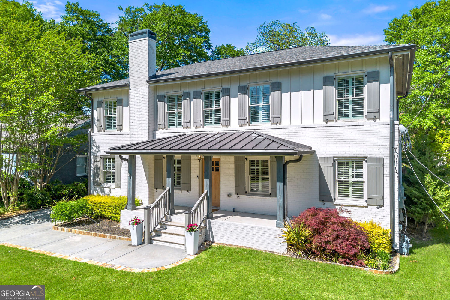 218 Midvale DR NE