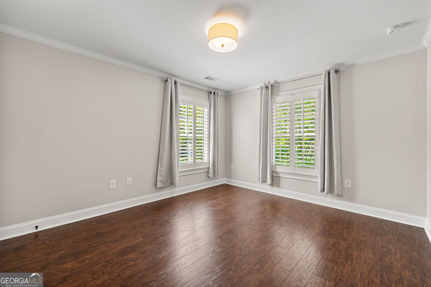 Atlanta, Georgia 30342, United States, 5 Bedrooms Bedrooms, ,3 BathroomsBathrooms,Residential,Active,112102