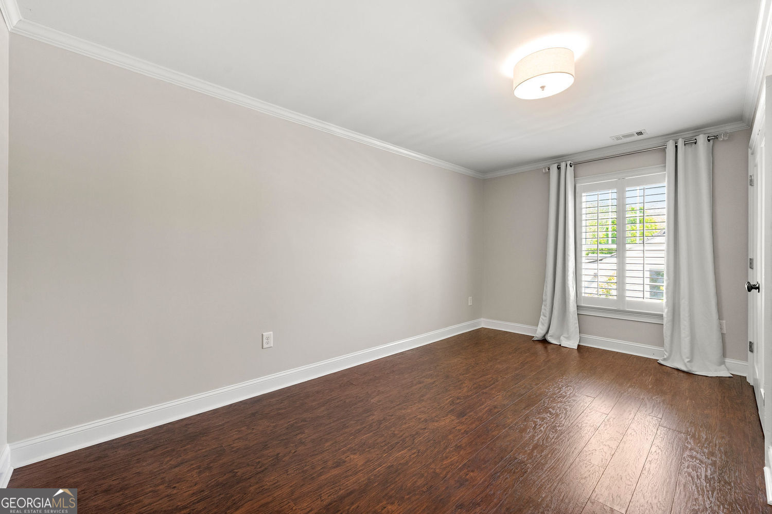 Atlanta, Georgia 30342, United States, 5 Bedrooms Bedrooms, ,3 BathroomsBathrooms,Residential,Active,112102