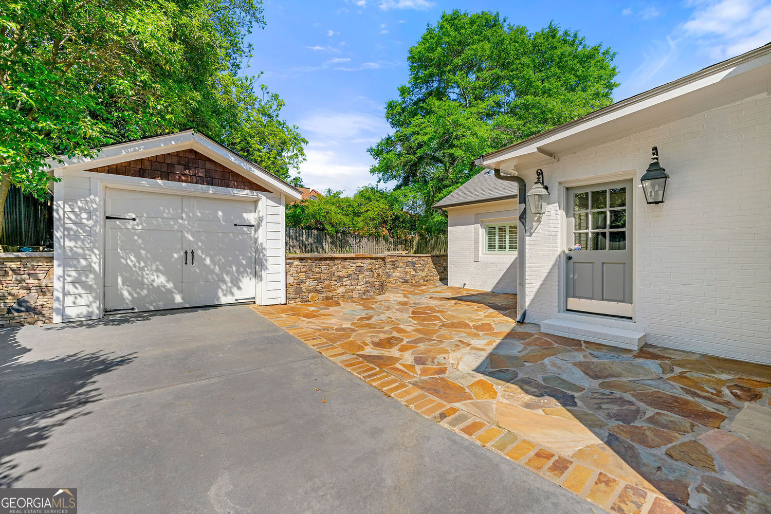 Atlanta, Georgia 30342, United States, 5 Bedrooms Bedrooms, ,3 BathroomsBathrooms,Residential,Active,112102