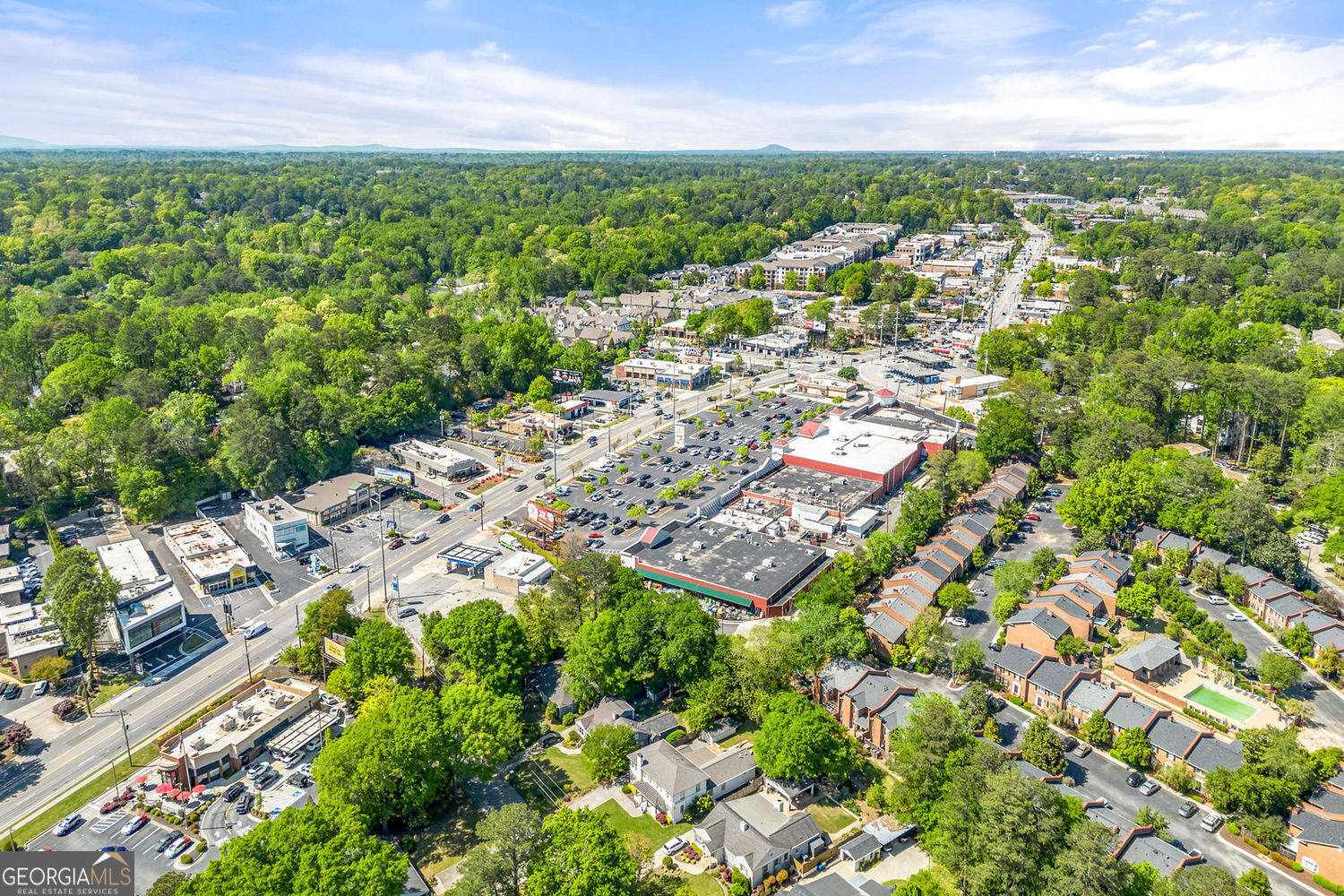 Atlanta, Georgia 30342, United States, 5 Bedrooms Bedrooms, ,3 BathroomsBathrooms,Residential,Active,112102