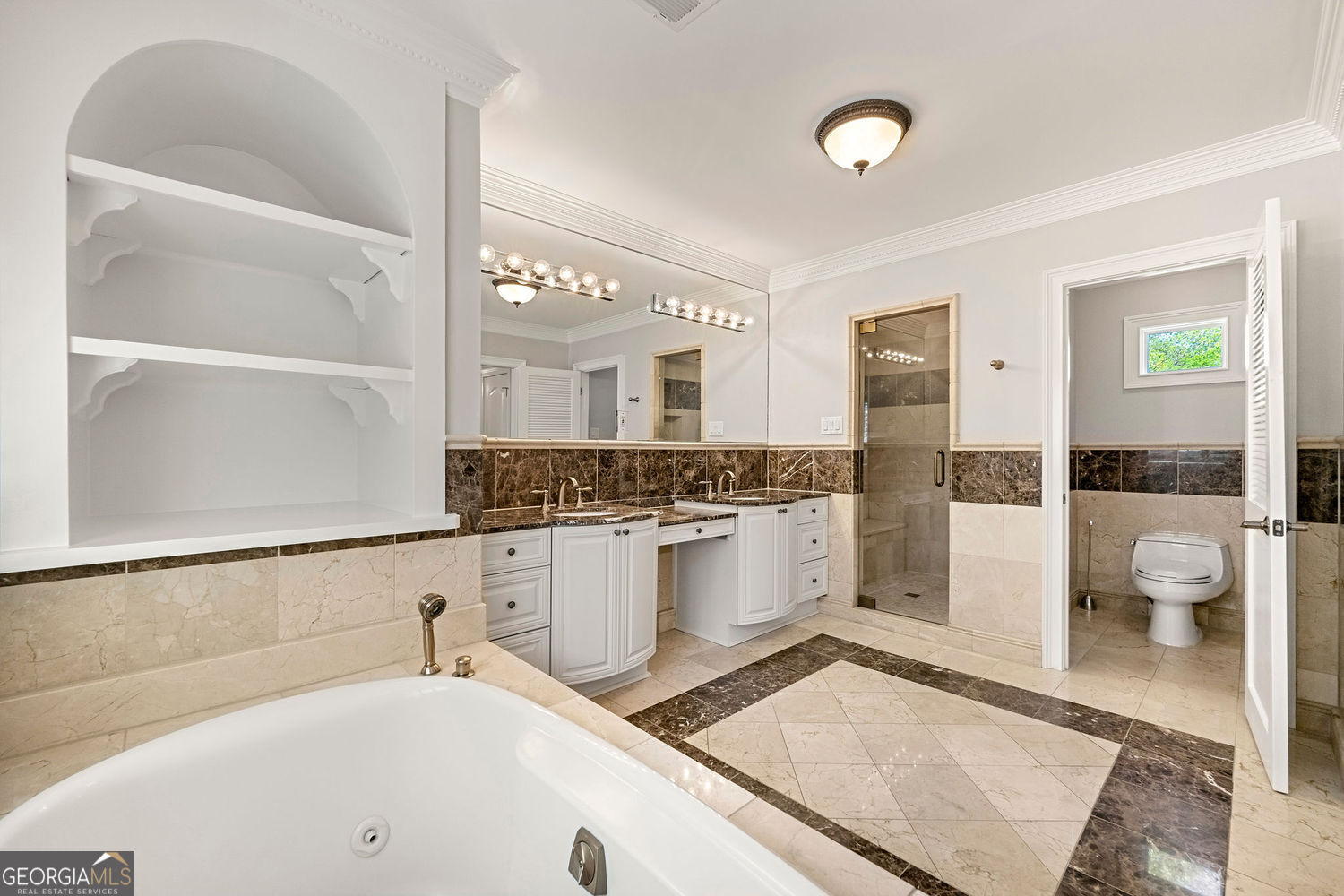 Atlanta, Georgia 30342, United States, 5 Bedrooms Bedrooms, ,3 BathroomsBathrooms,Residential,Active,112102