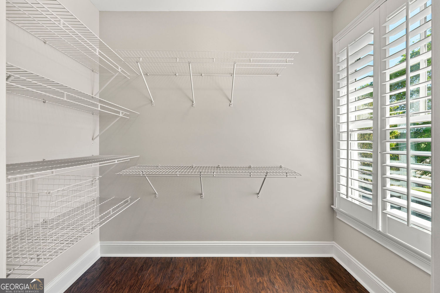 Atlanta, Georgia 30342, United States, 5 Bedrooms Bedrooms, ,3 BathroomsBathrooms,Residential,Active,112102