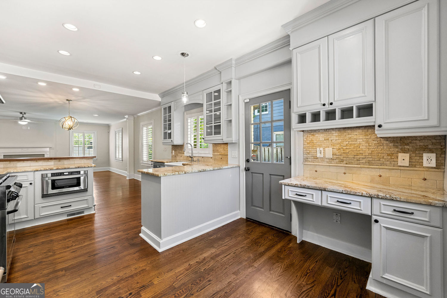 Atlanta, Georgia 30342, United States, 5 Bedrooms Bedrooms, ,3 BathroomsBathrooms,Residential,Active,112102