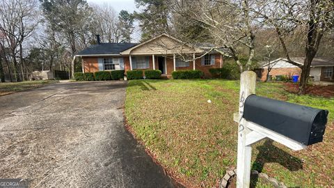 1372 Peggy LN NW Conyers GA 30012