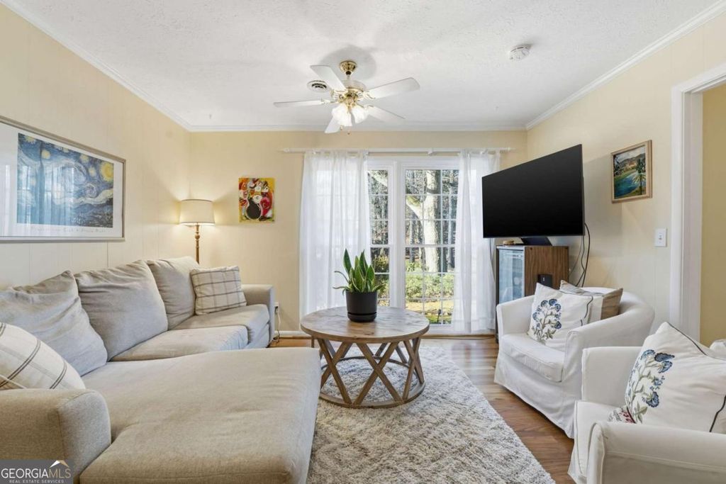 Photo of 1437 Shadowbrook Drive, Marietta, GA 30062 (MLS # 10677825)