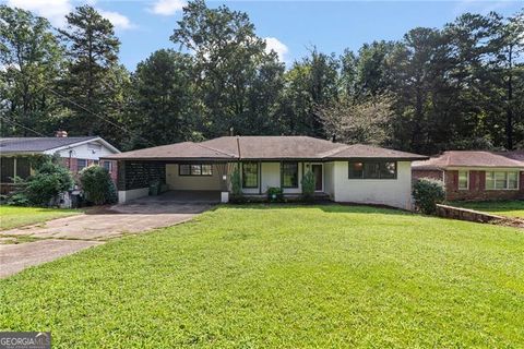 1806 Fort Valley DR SW Atlanta GA 30311