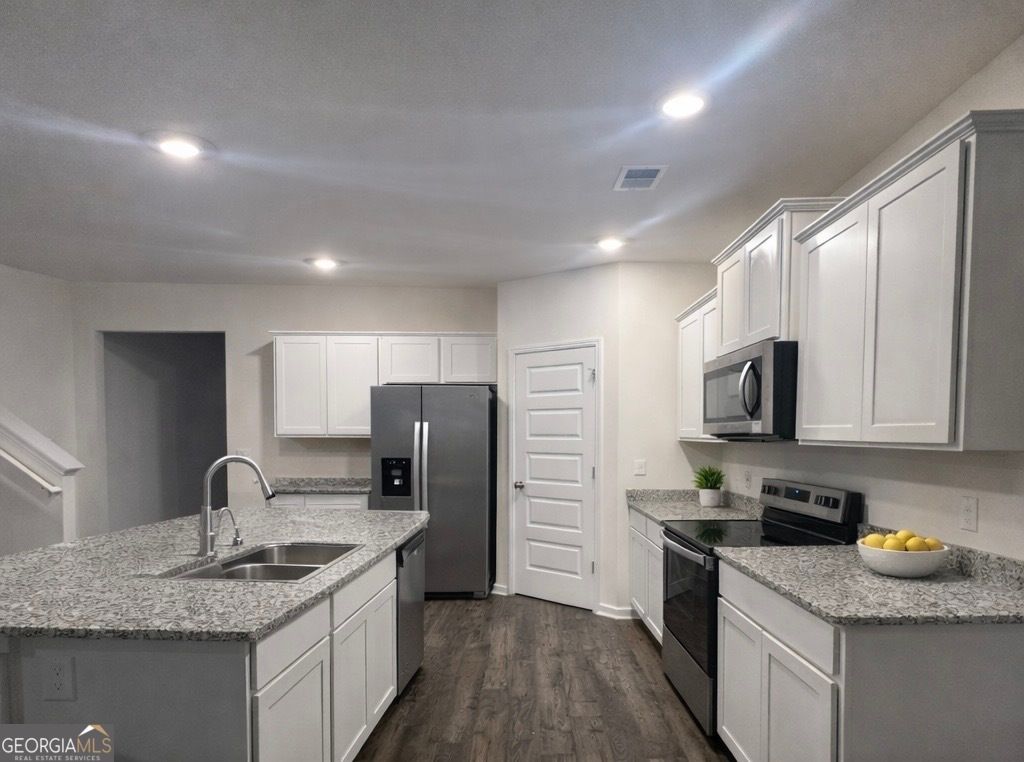 Photo of 362 Friendship Oak Way, Hampton, GA 30228 (MLS # 10688378)