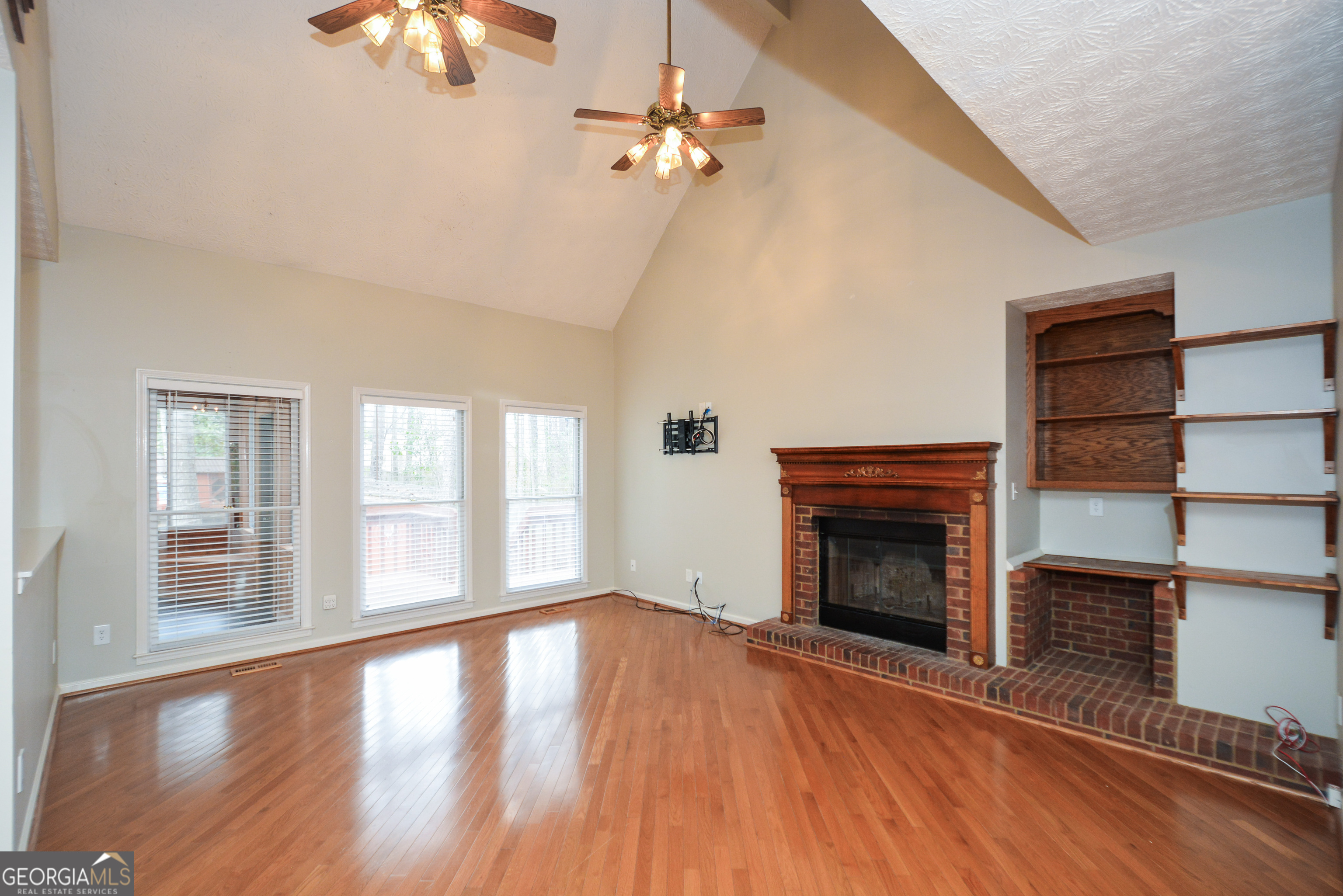 Acreage - Residential