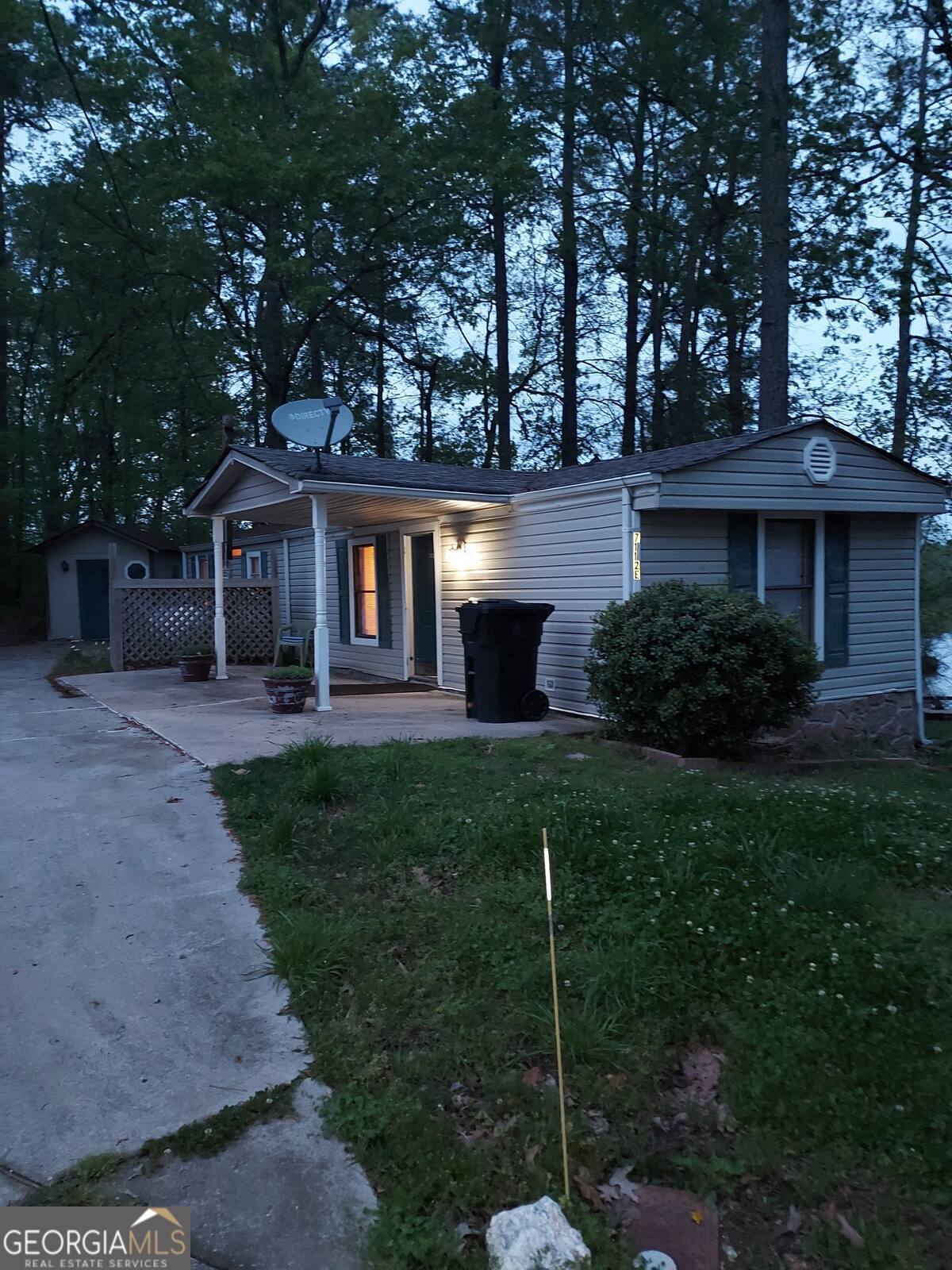Listing image 4