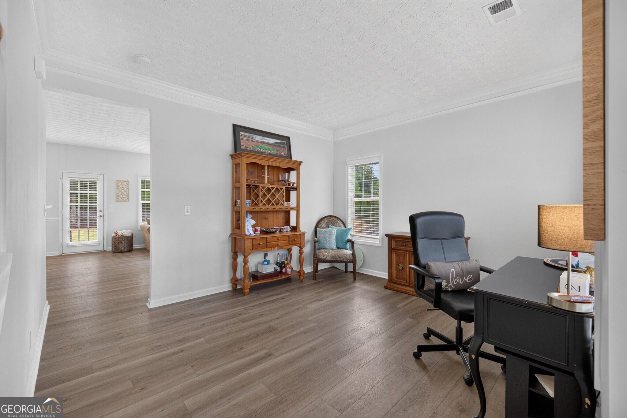 909 Milton CIR