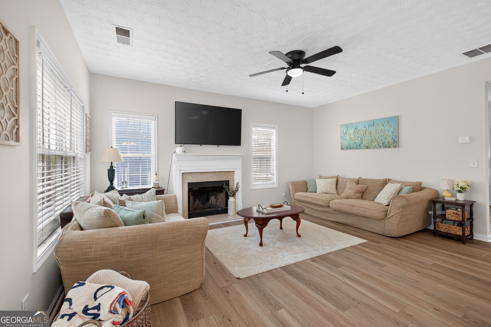 909 Milton CIR