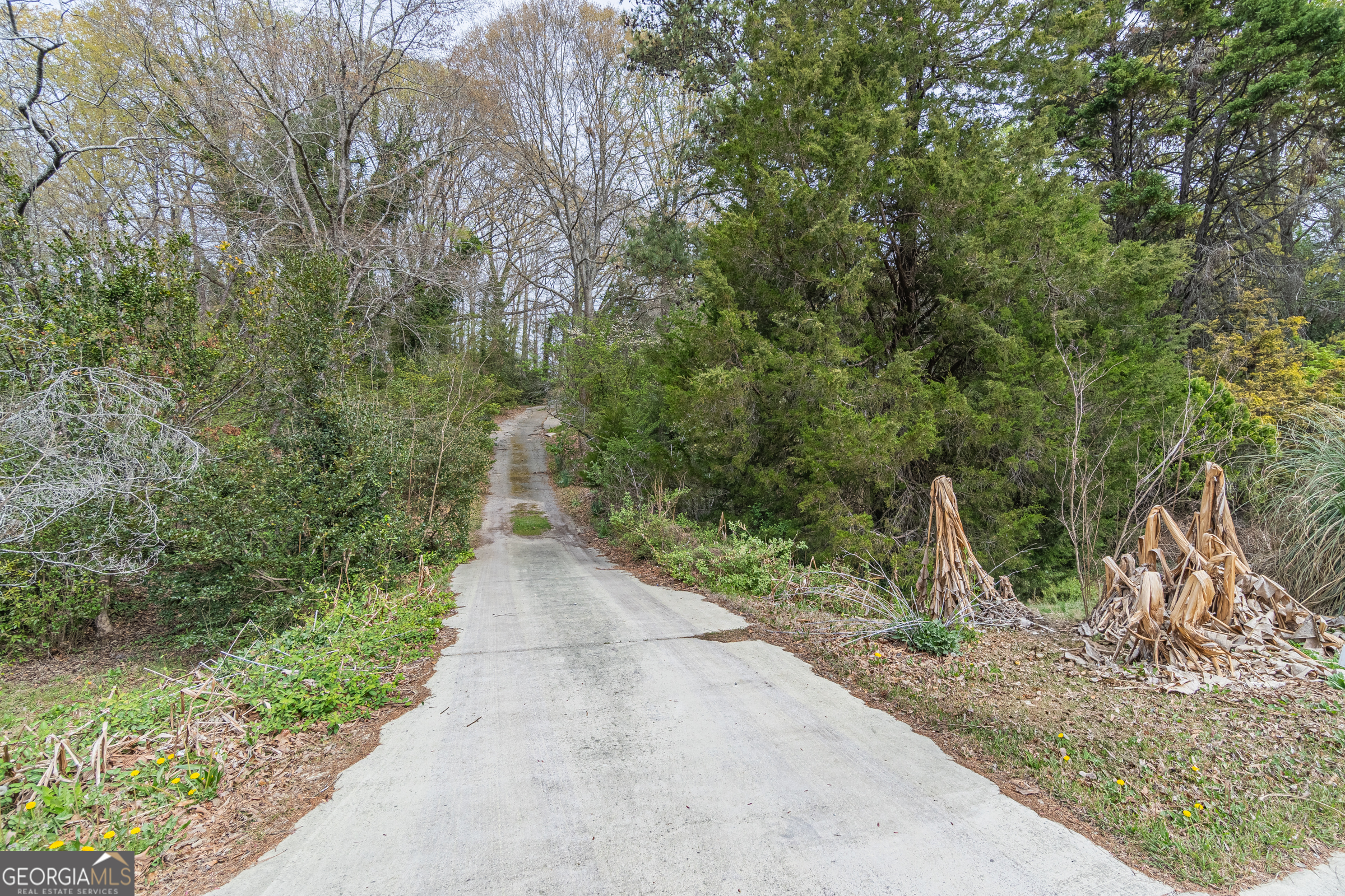 5655 Campbellton RD SW