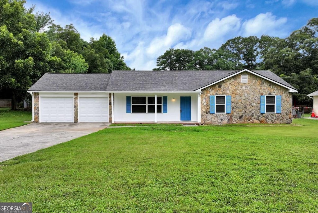 Photo of 649 Oakland Way, Lawrenceville, GA 30044 (MLS # 10854719)