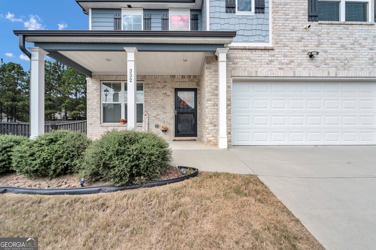 332 ENDEAVOR DR