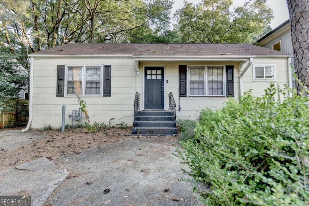 Photo of 750 Bellemeade Avenue NW, Atlanta, GA 30318 (MLS # 10624344)