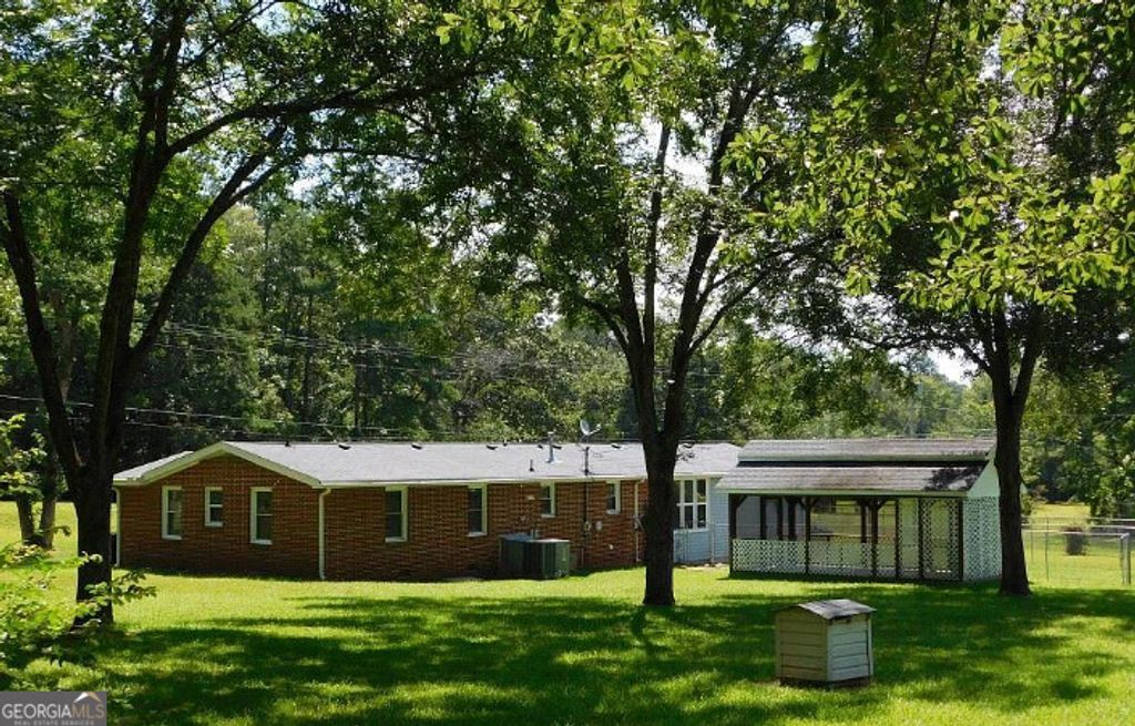 Photo of 234 Lowery Road, Fayetteville, GA 30215 (MLS # 10761168)