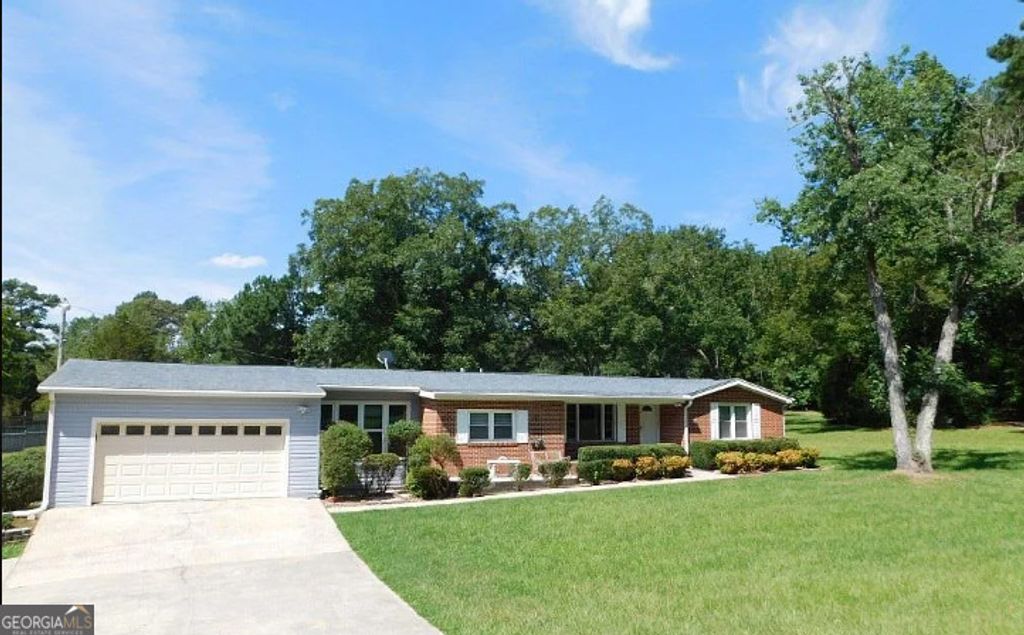 Photo of 234 Lowery Road, Fayetteville, GA 30215 (MLS # 10761168)