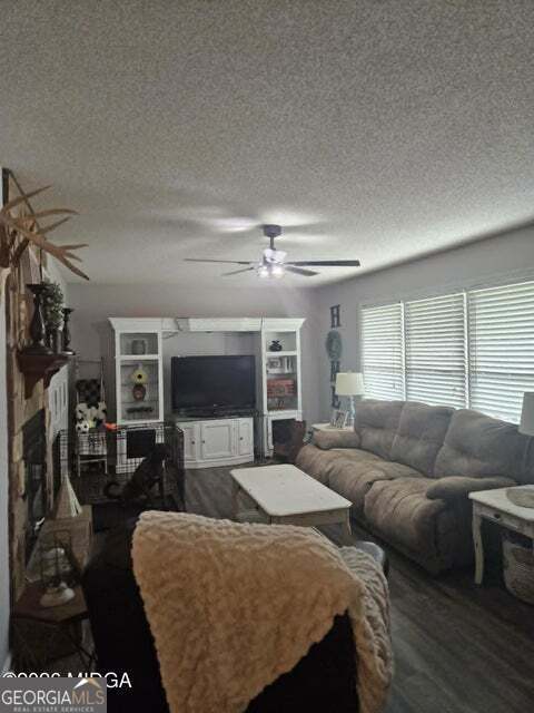 112 Southfork DR