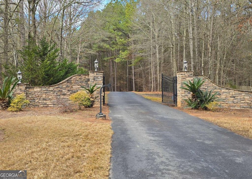 Photo of 284 Sowell Road, Mcdonough, GA 30253 (MLS # 10699228)