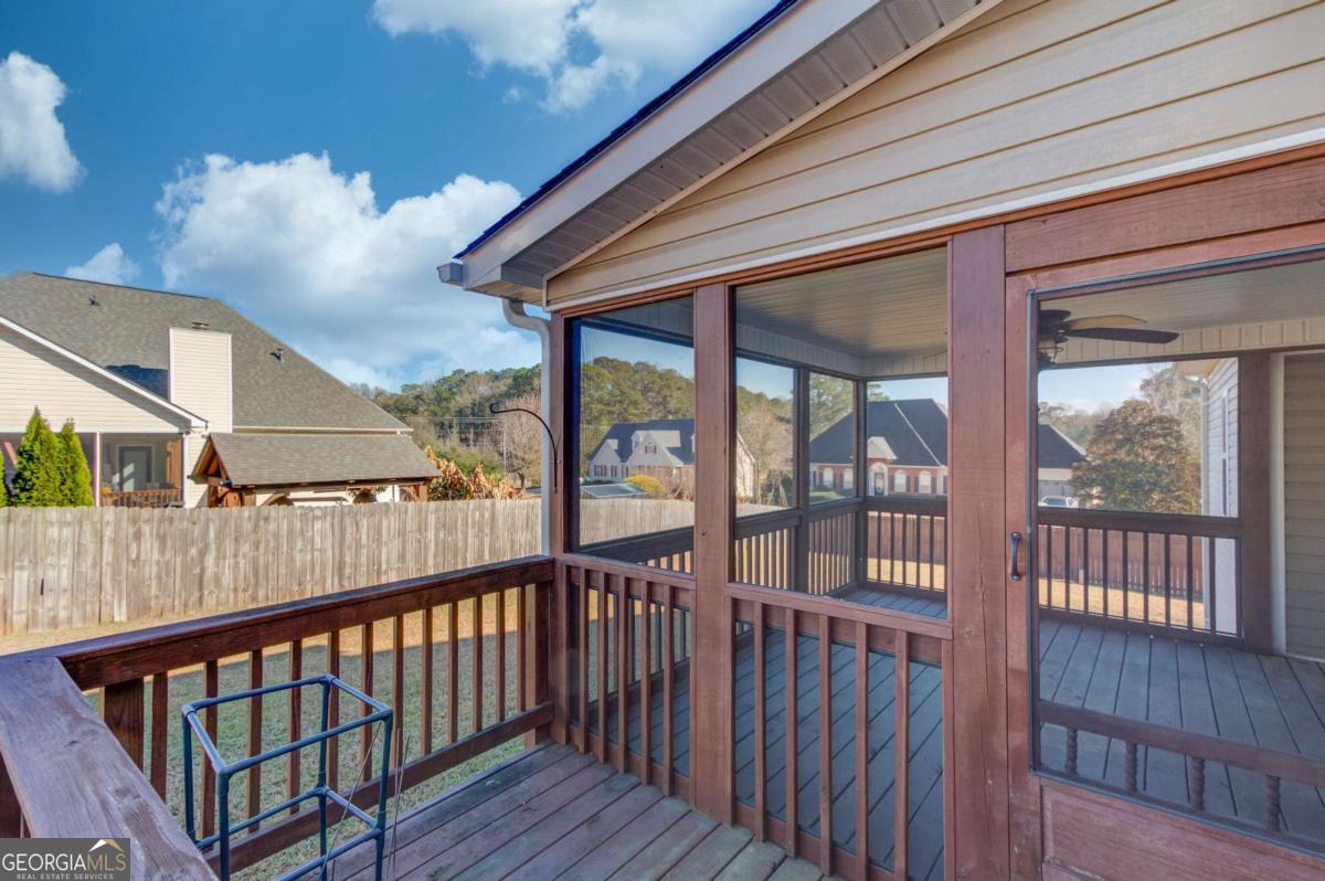 3322 Henderson View CT