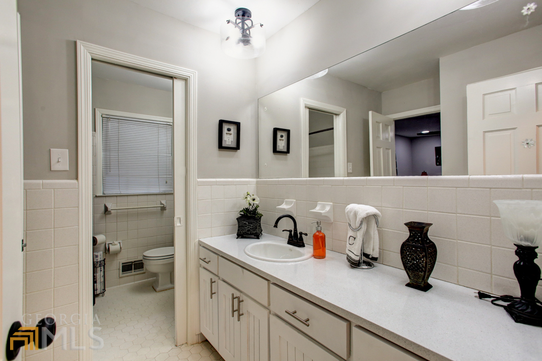 Cobb Estates - Residential Lease