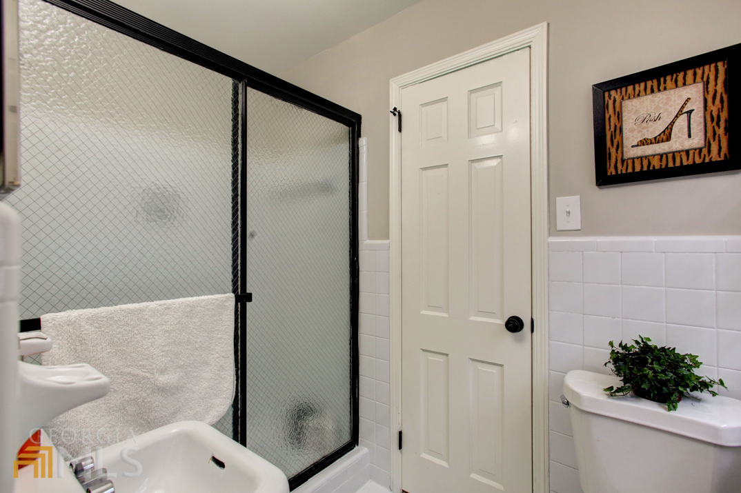Cobb Estates - Residential Lease