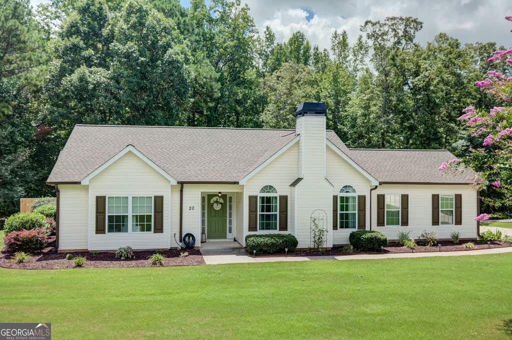 Photo of 20 Walton Woods Court, Newnan, GA 30263 (MLS # 10819605)