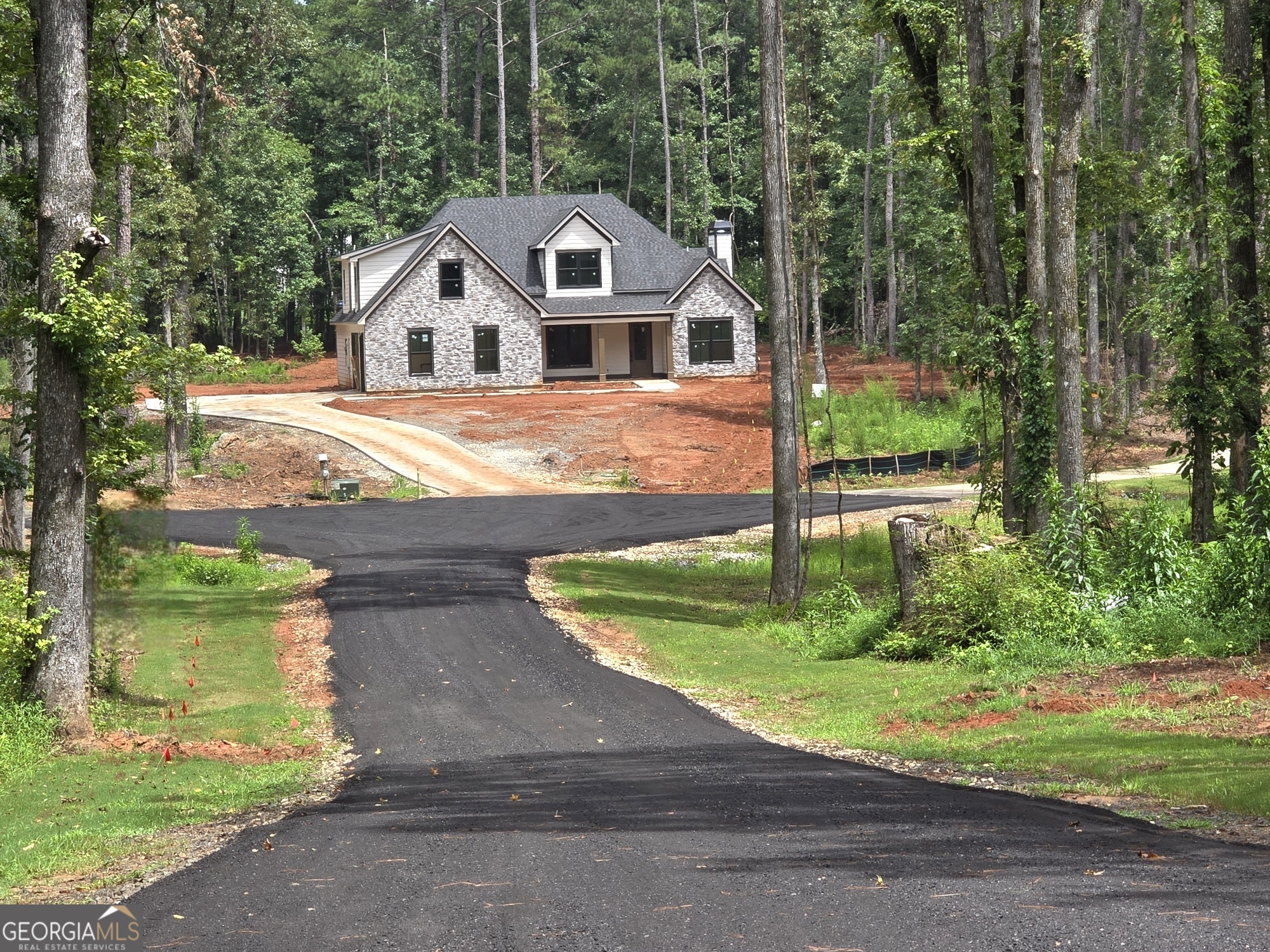 2039 Fischer RD