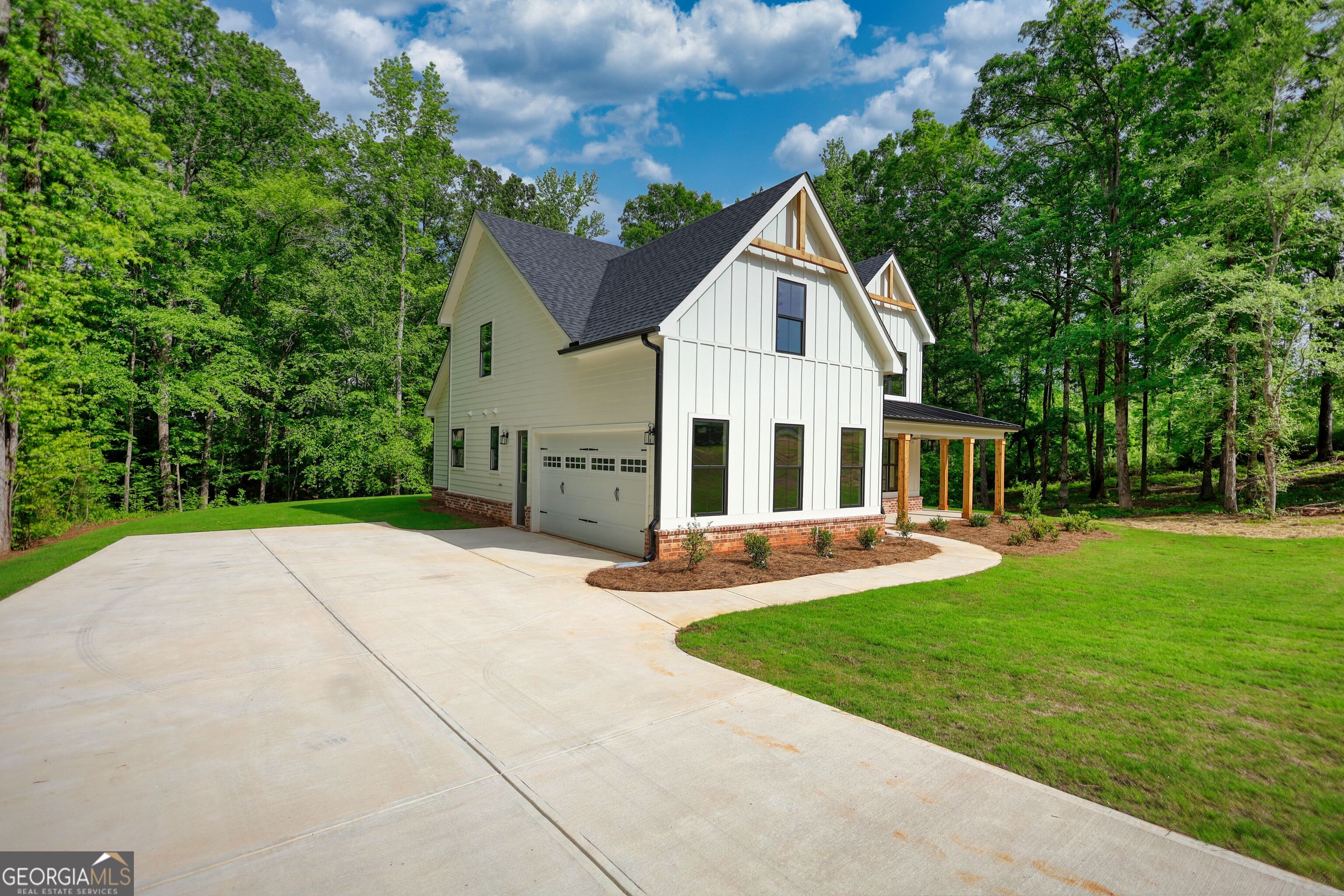 90 Peninsula DR