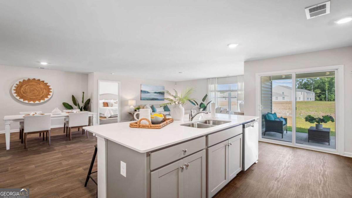 115 Hollingsworth LOOP