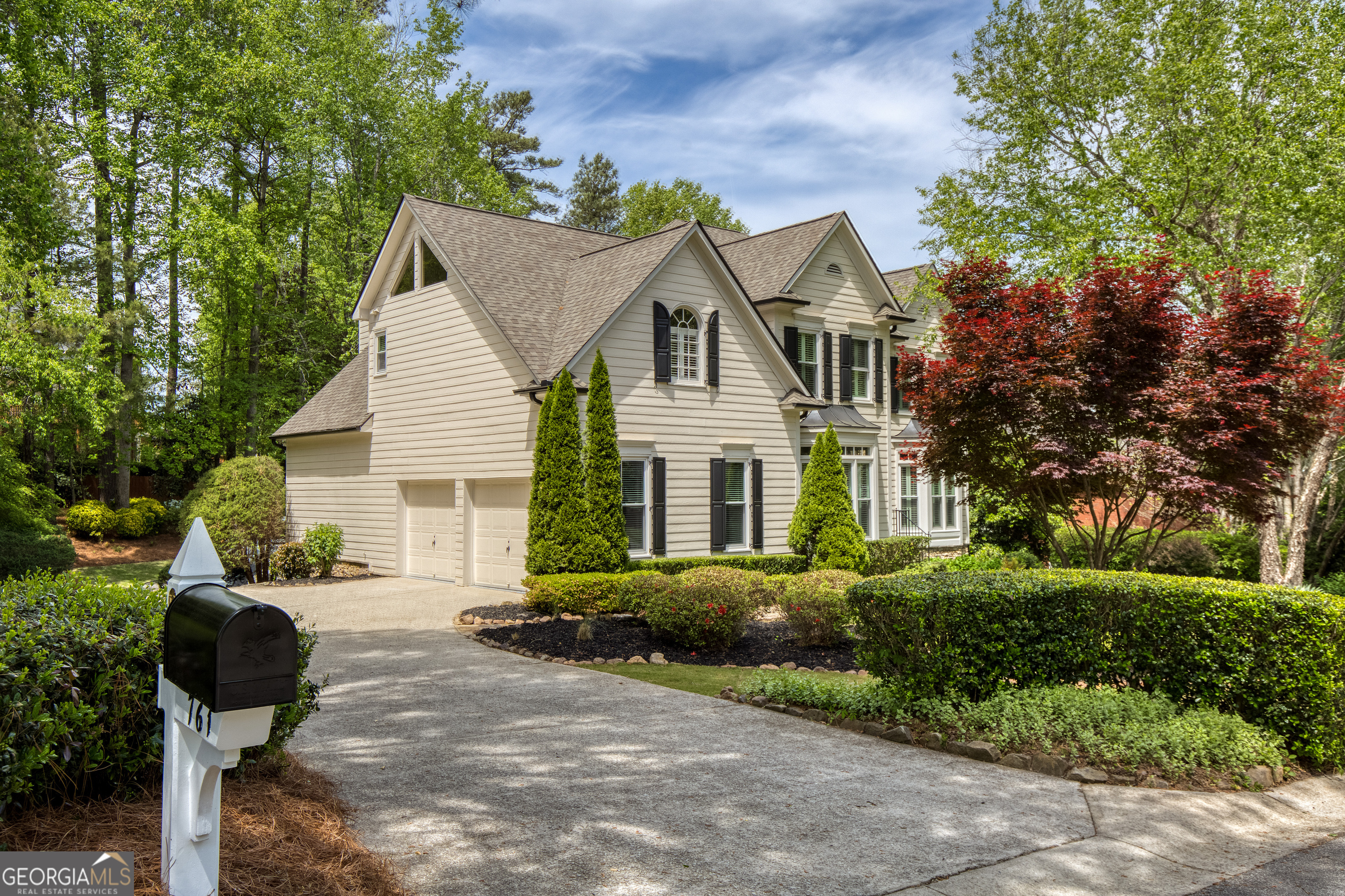 764 Vinings Estates DR SE