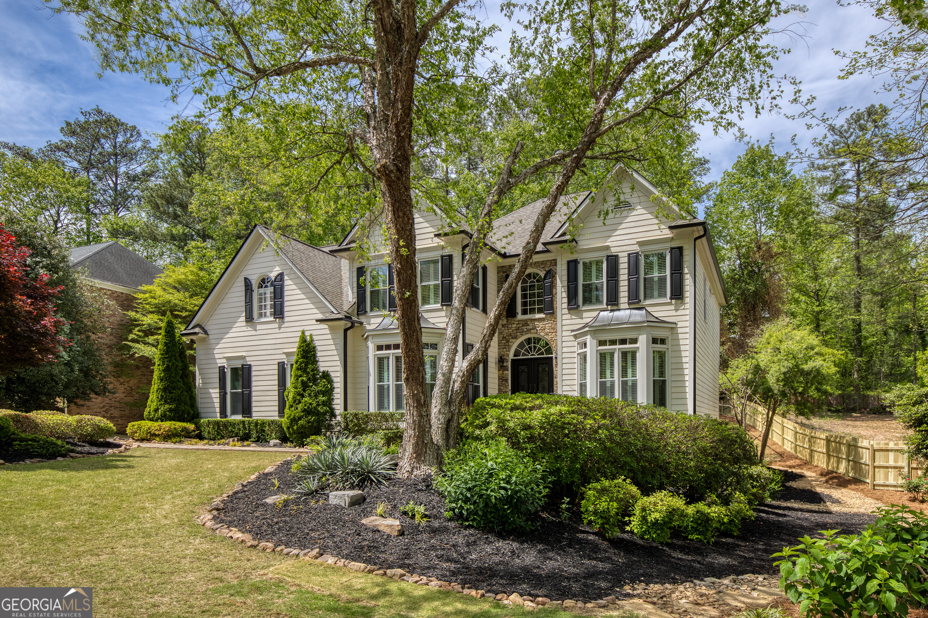 764 Vinings Estates DR SE